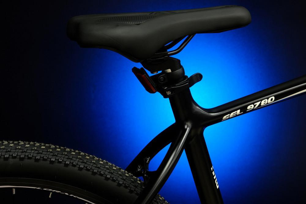 LORAK Sel 9780 Матовый Чёрный/Белый рама 21 (на рост 183-190)